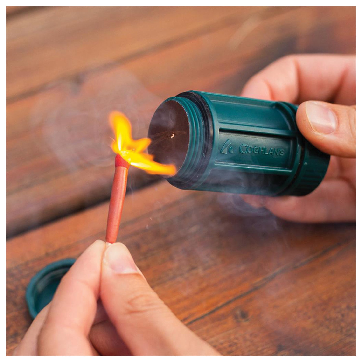 Coghlans Storm Matches 5cm 20pc - Reliable Waterproof Fire Starters for Outdoor Adventures